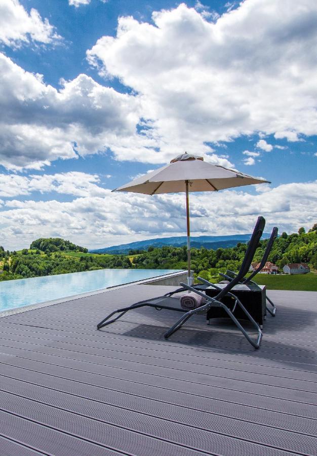 *Brandnew* Modernes Apartment In Den Weinbergen Mit Pool Und Sauna Шпильфельд Экстерьер фото